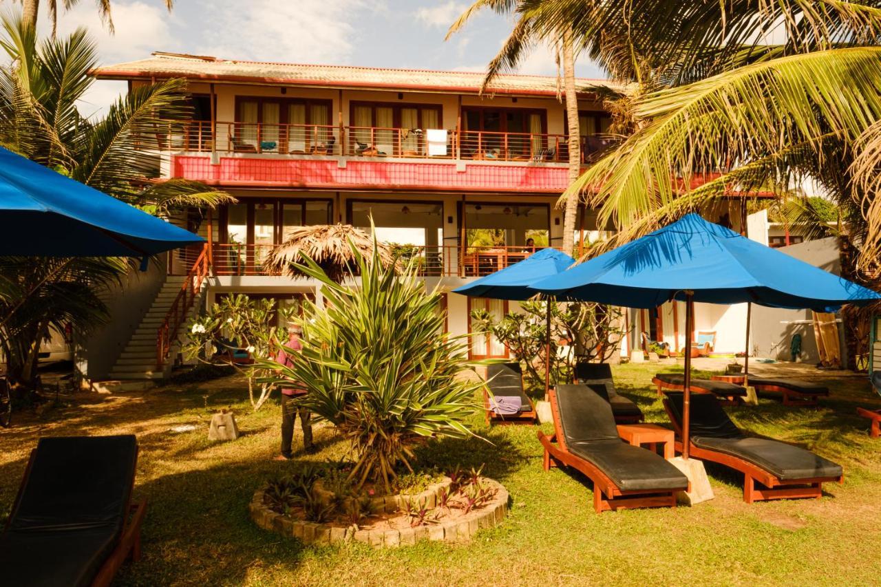 The Seascape Hotel Matara Bagian luar foto