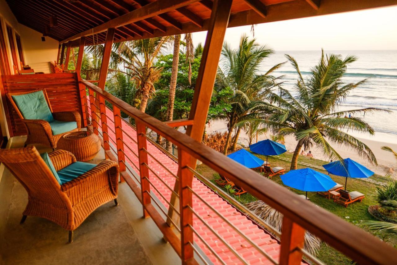 The Seascape Hotel Matara Bagian luar foto